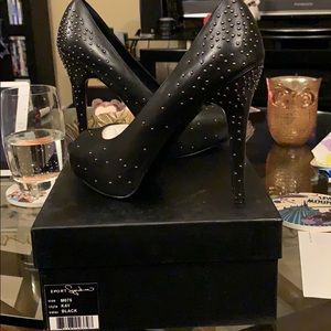 Report Signature High Heel - Size 7.5 - Studded